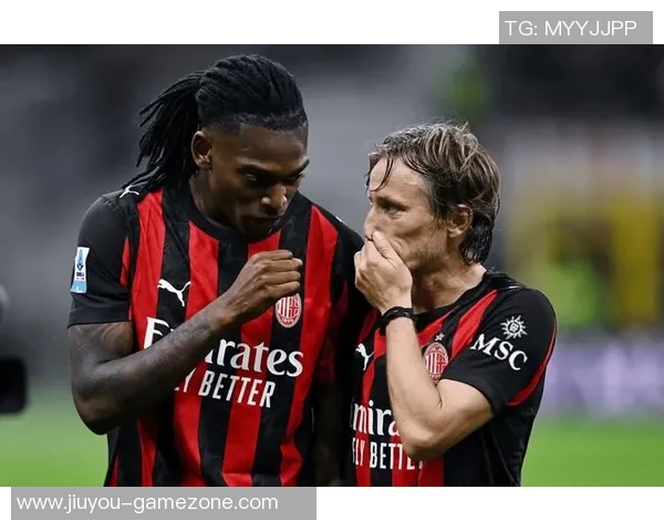 英超激战里昂与AC米兰战平点球大战精彩瞬间回顾