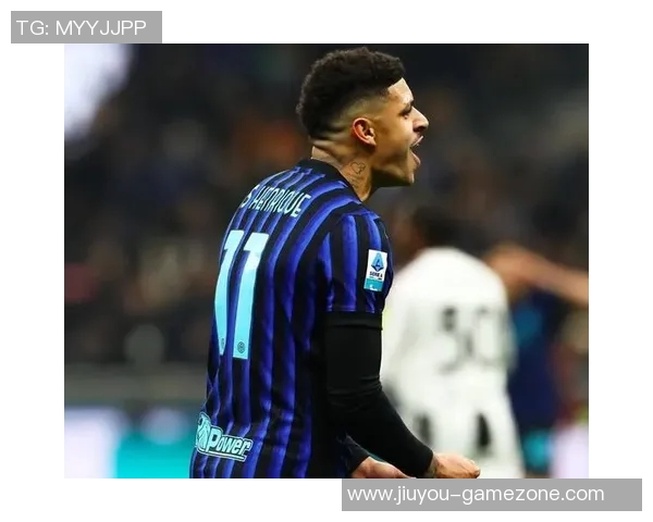 尤文图斯凭乌龙球战胜热刺晋级世界杯淘汰赛全场沸腾 尤文图斯凭乌龙球战胜热刺晋级世界杯淘汰赛全场沸腾