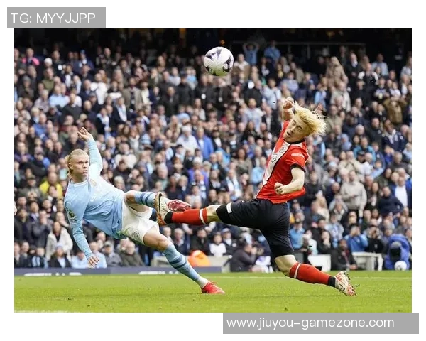 英超激战：曼联3-0战胜皇马乌龙球成比赛转折点引发热议