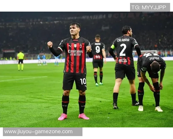 那不勒斯主场大胜AC米兰补时进球点燃全场激情