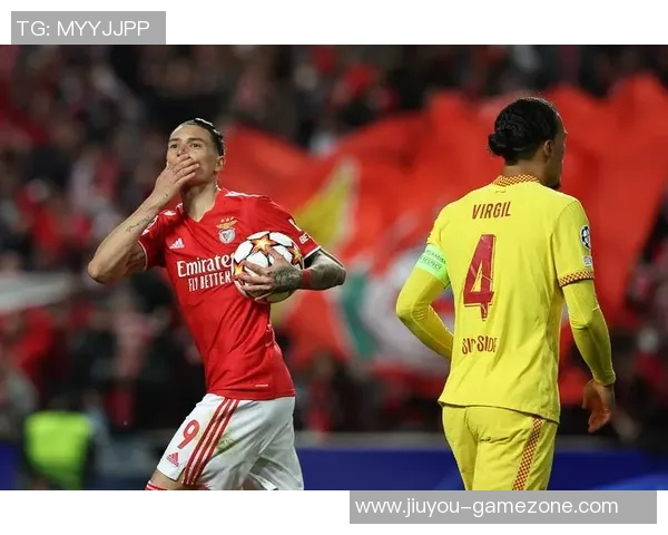 中超激战利物浦险胜本菲卡红牌事件引发全场热议数据分析揭示关键因素 中超激战利物浦险胜本菲卡红牌事件引发全场热议数据分析揭示关键因素