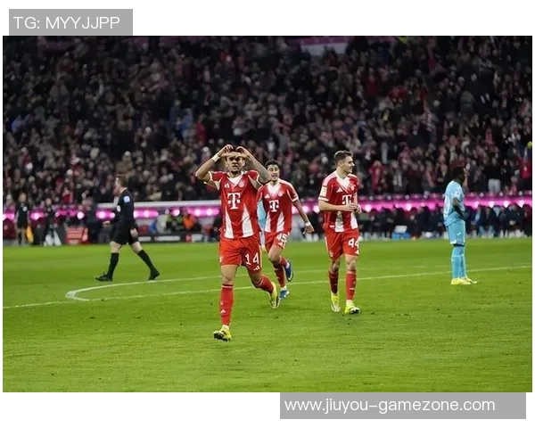 西甲激战：多特蒙德逆转利物浦6-2补时绝杀引发全场狂欢